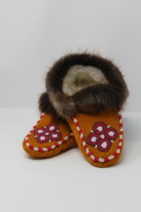 Woman's Size 8 Beaded Moccasin