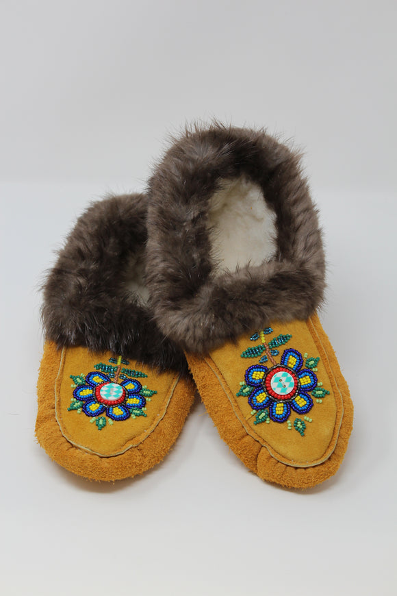 Size 8 Men's Beaded Moccasin