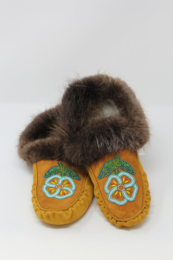Size 9 Men's Beaded Moccasin